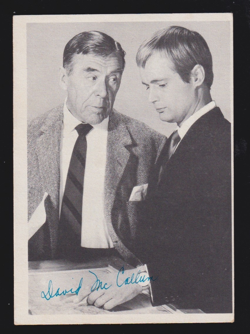 David McCallum 1965 TOPPS MAN FROM UNCLE #61 VG-EX (OC) NO CREASES