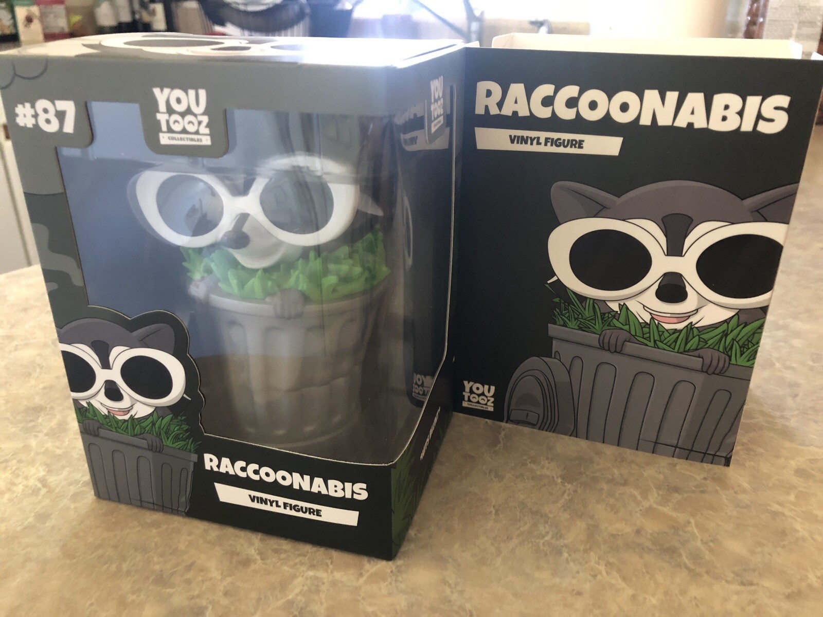Raccoonabis Youtooz Figure #87 Limited Edition RaccoonEggs 1 Of 2000