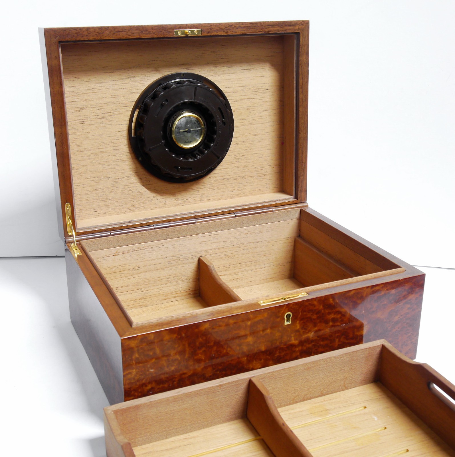 Vintage 12 x 9 x 6 Humidor with Burlwood Finish Made in Italy