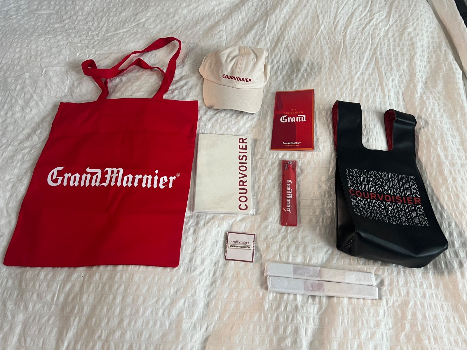 Lot Courvoisier, Campari and Grand Marnier NYC swag Lot Courvoisier, Campari and Grand Marnier NYC swag
