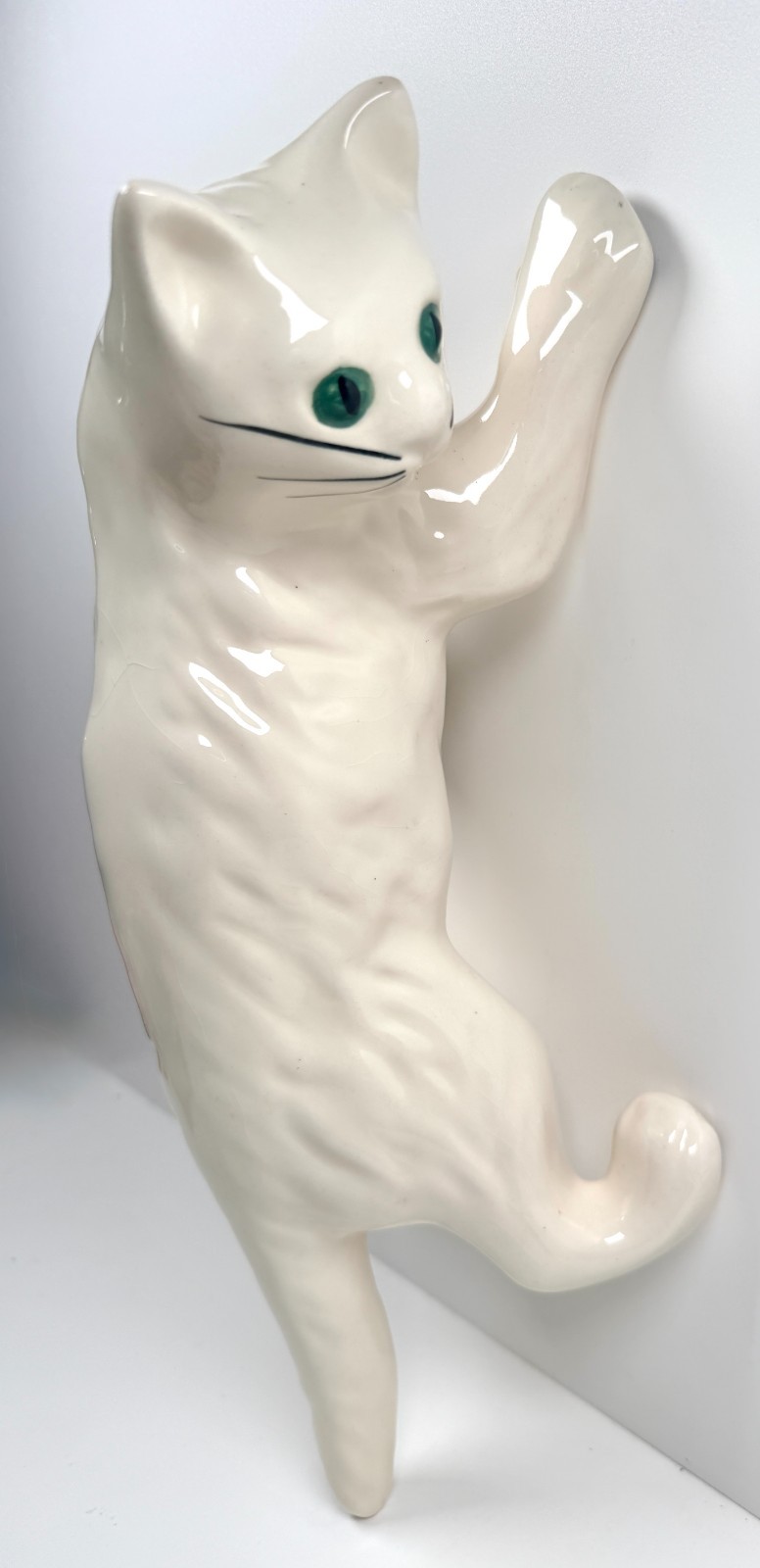 Camark Pottery 16\