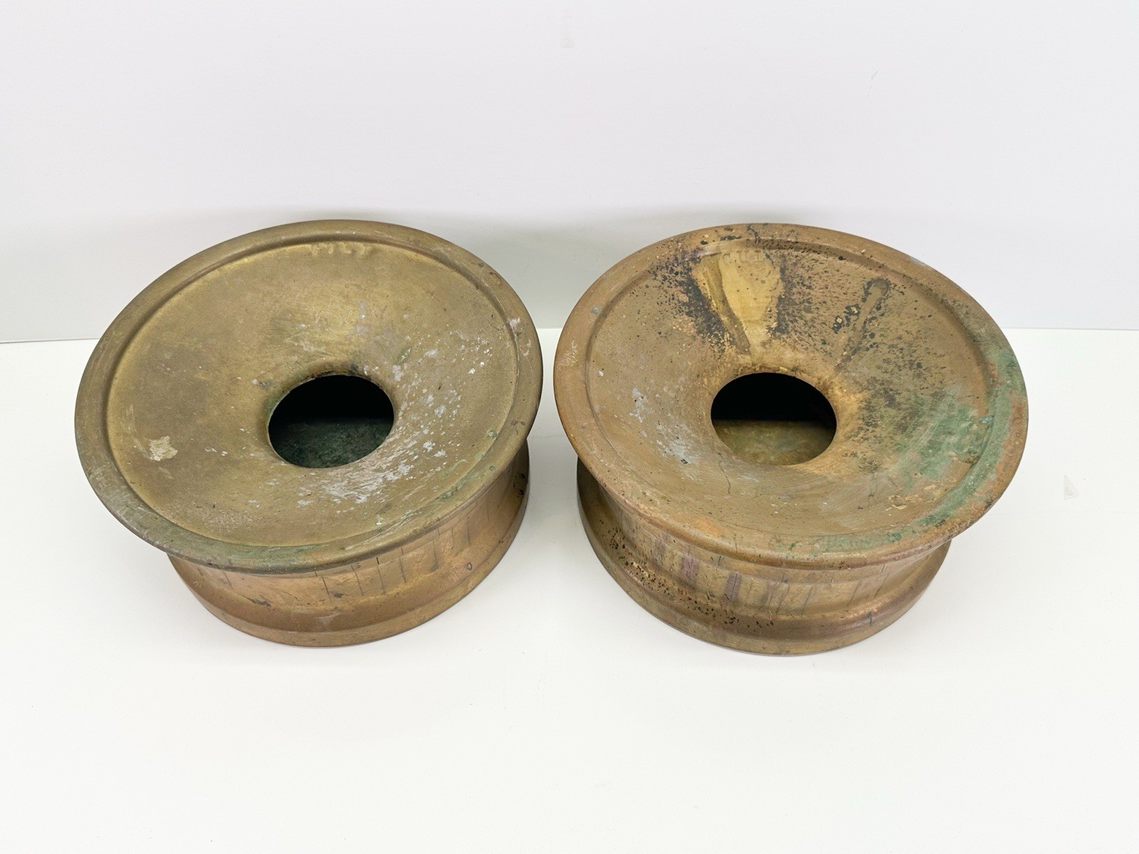 2 Matching Gulf Mobile Ohio Railroad Brass Spittoon Antique Stamped “GULF”