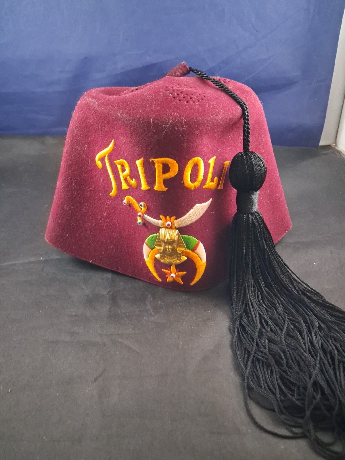 Vintage Embroidered SHRINERS TRIPOLI Hat MAROON With TASSEL *10