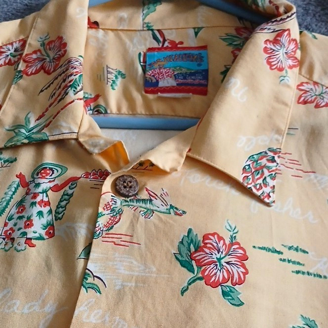 VibtageKealoha's Genuine Hawaiian Aloha Shirt Yellow Floral Lei Lady 100% Rayon