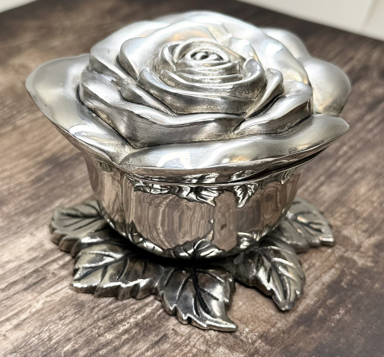 VTG Godinger Silver Plated Rose Trinket /Jewelry Box Red Velvet Lining 4.25 “ VTG Godinger Silver Plated Rose Trinket /Jewelry Box Red Velvet Lining 4.25 “