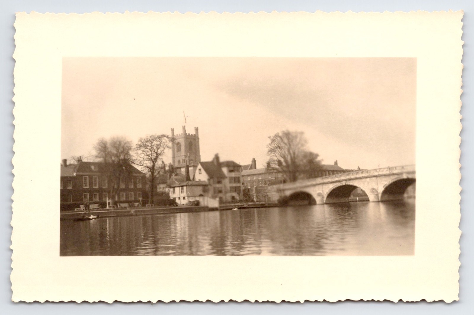 Henley Bridge, River Thames, Henley-On-Thames, England, RPPC, Vintage Postcard Henley Bridge, River Thames, Henley-On-Thames, England, RPPC, Vintage Postcard