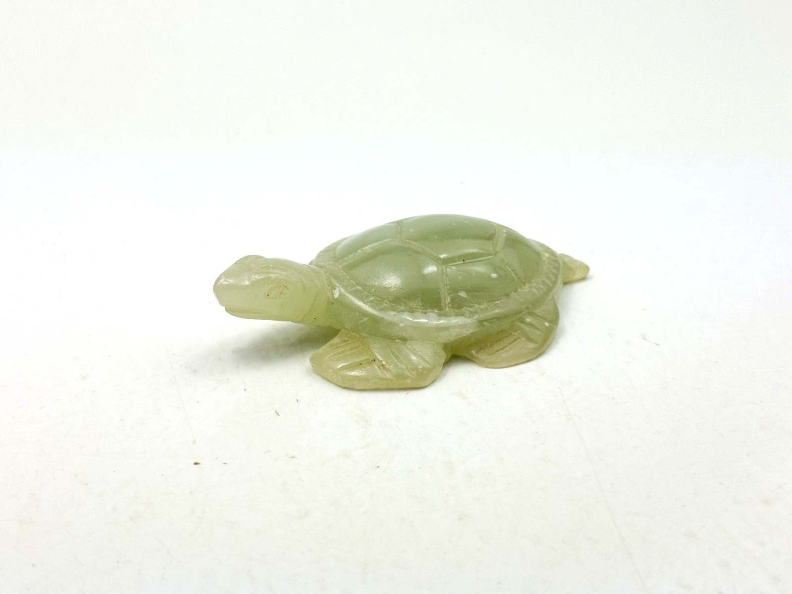 Vintage Hand Carved Green w/ Veining Soapstone Sea Turtle 4 Vintage Hand Carved Green w/ Veining Soapstone Sea Turtle 4