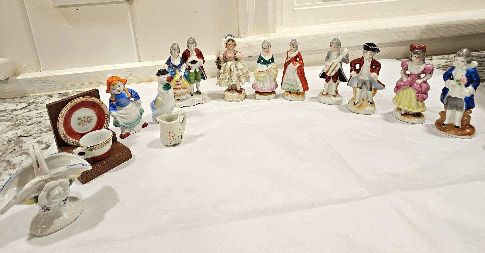 Occupied Japan Porcelain Hand Painted Glazed People Figurines Lot 12 3in 1950s
