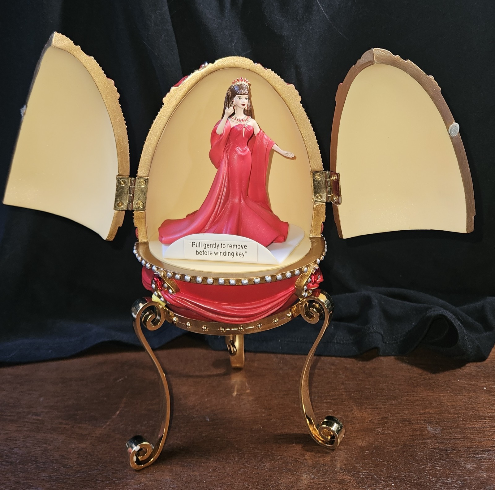 2001 Countess of Rubies Barbie Resin Egg -Music Box Royal Jewels Collection NIB