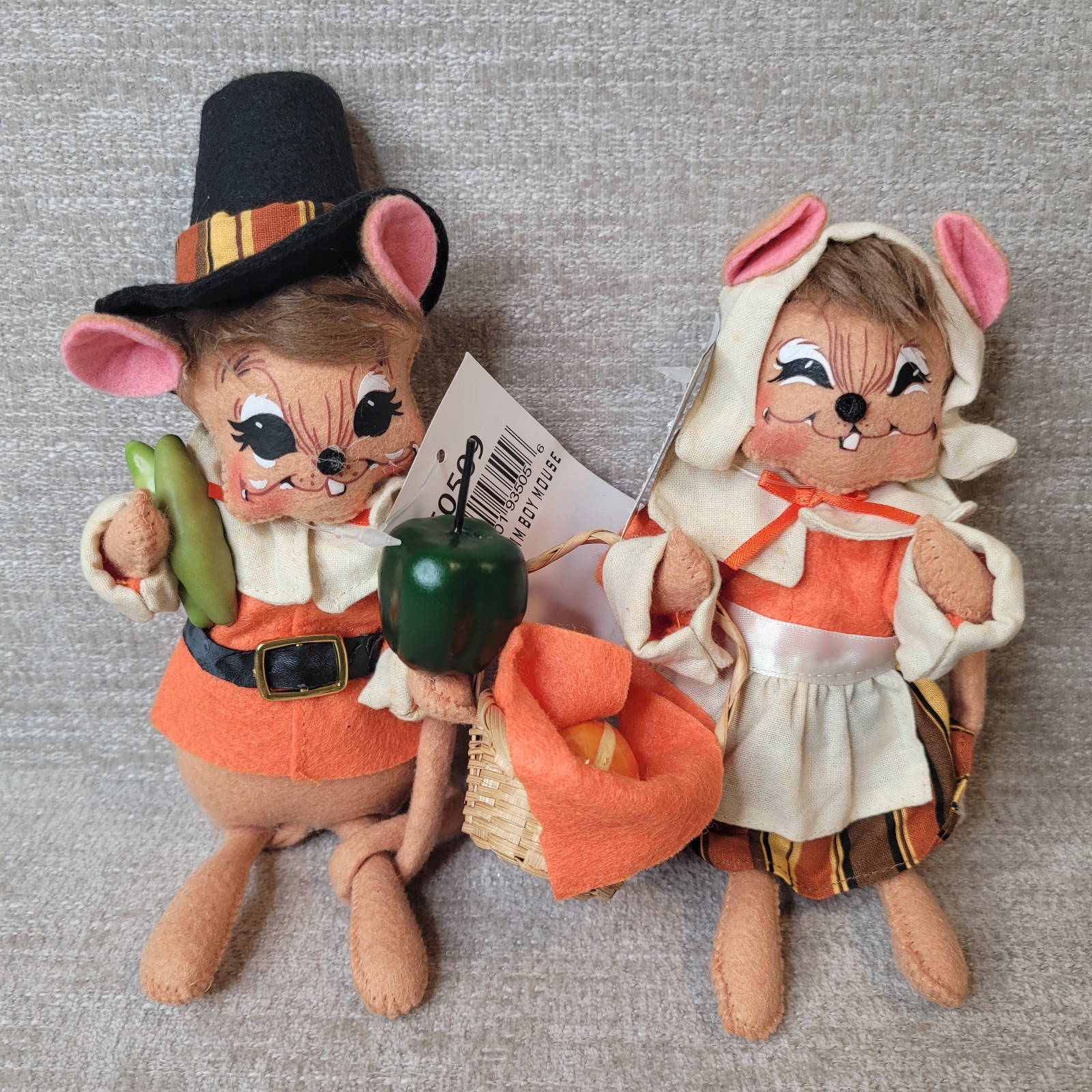 Annalee 2009 Pilgrim Boy Mouse & Pilgrim Girl Mouse Thanksgiving New Holidays