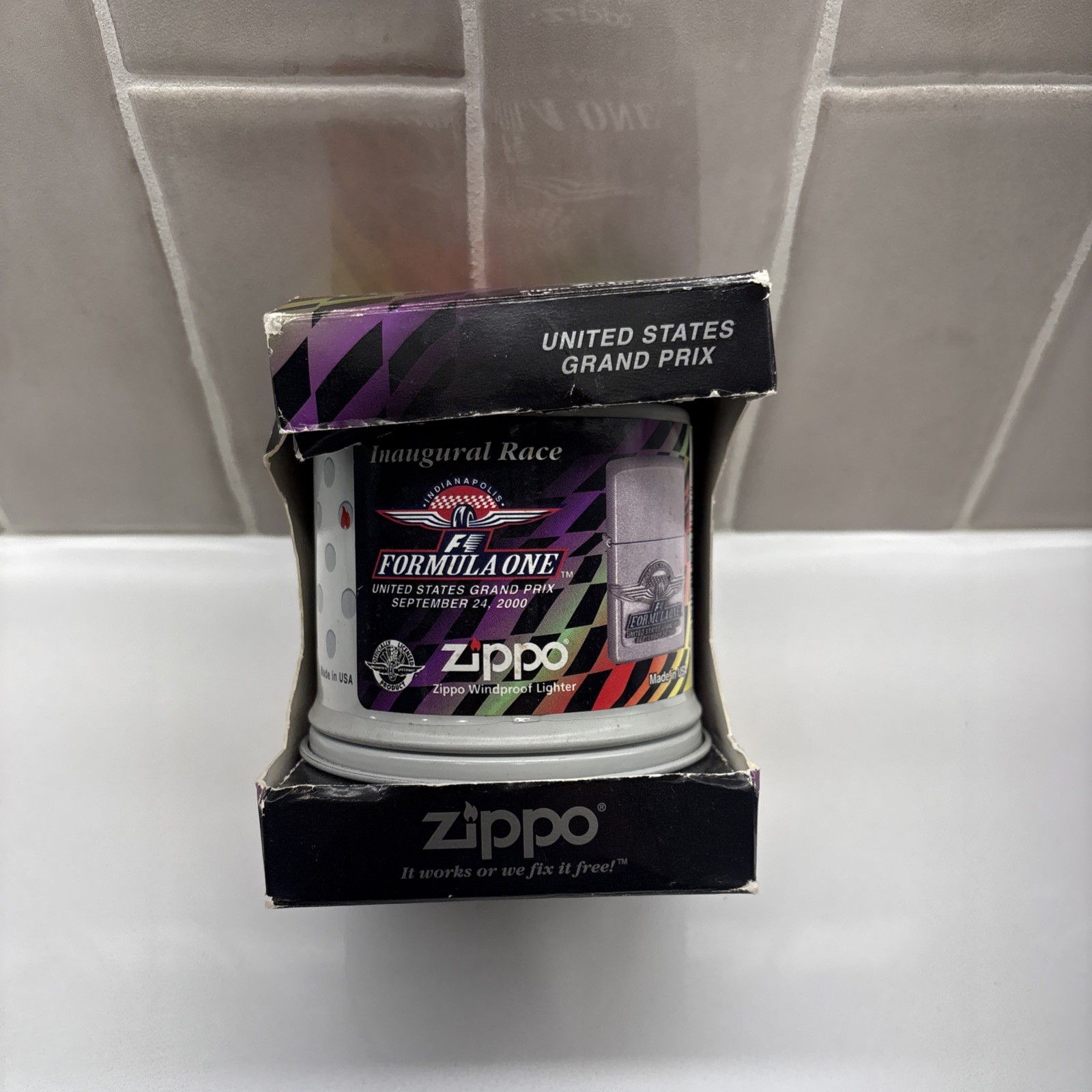 Zippo F1 Formula One US Grand Prix Sep 24 2000 Oil Lighter with Tin Case Unused