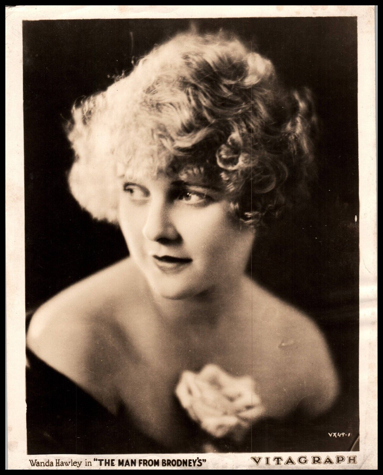 Hollywood Beauty WANDA HAWLEY STYLISH POSE 1920s STUNNING PORTRAIT Photo 778