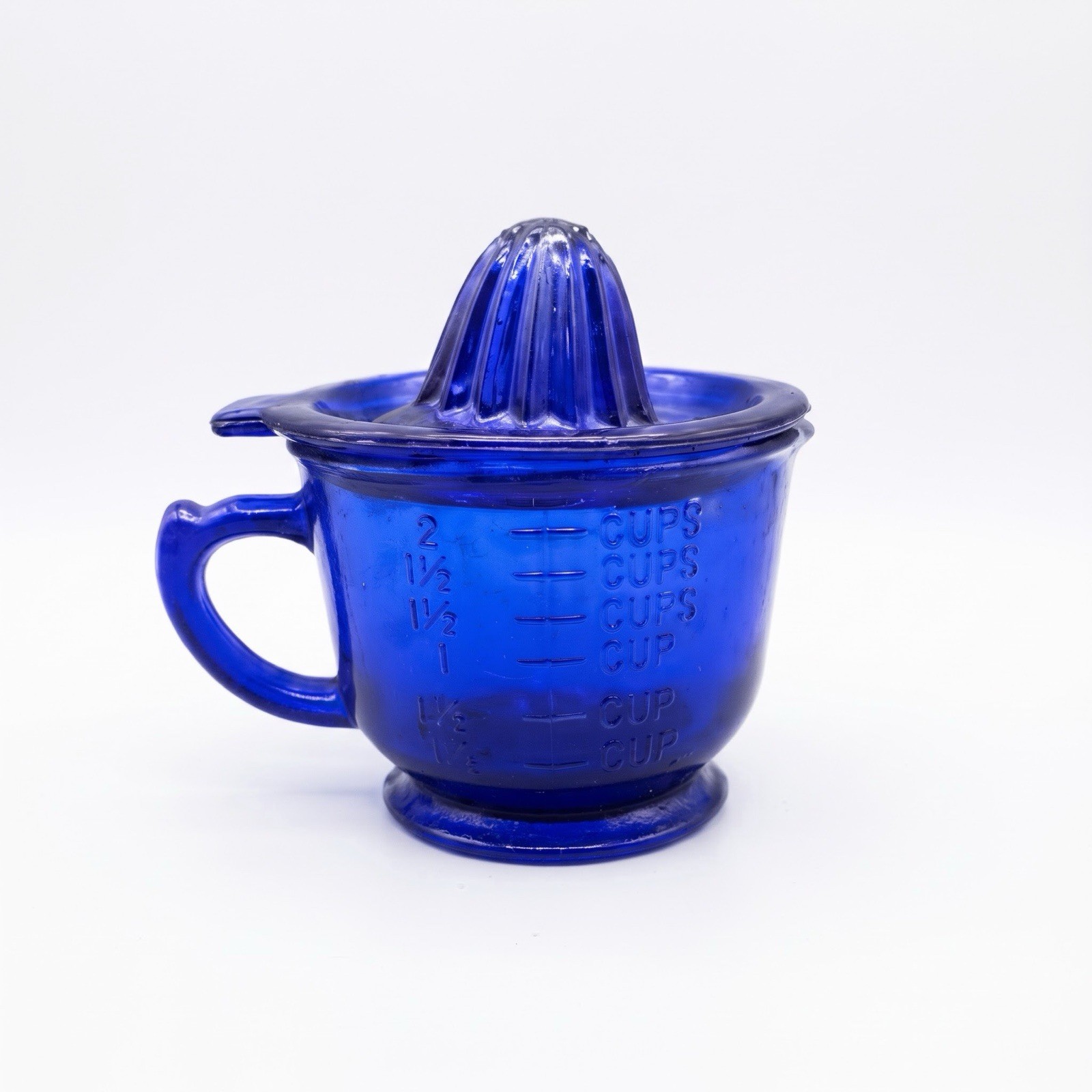 Vintage \'30s Hazel Atlas Cobalt Blue Measuring Mixing Cup & Citrus Juicer Reamer