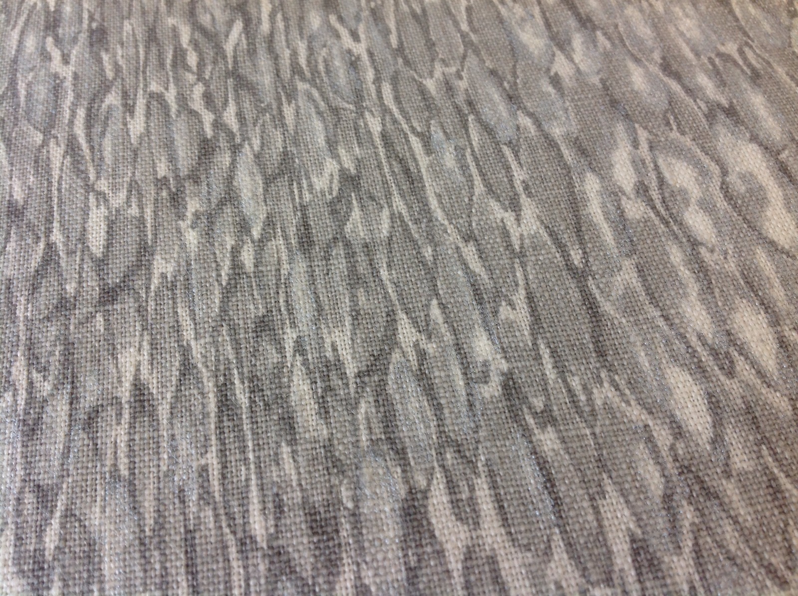 Kravet Crackled Metallic Print Upholstery Fabric- Chromis Metal (1611) 4.30 yd 