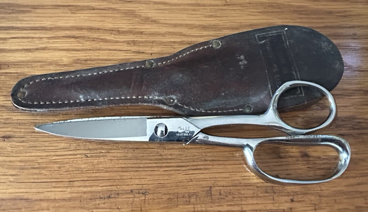 Vintage Case XX Sportsman’s Shears Scissors Leather Sheath 8” USA has slip joint