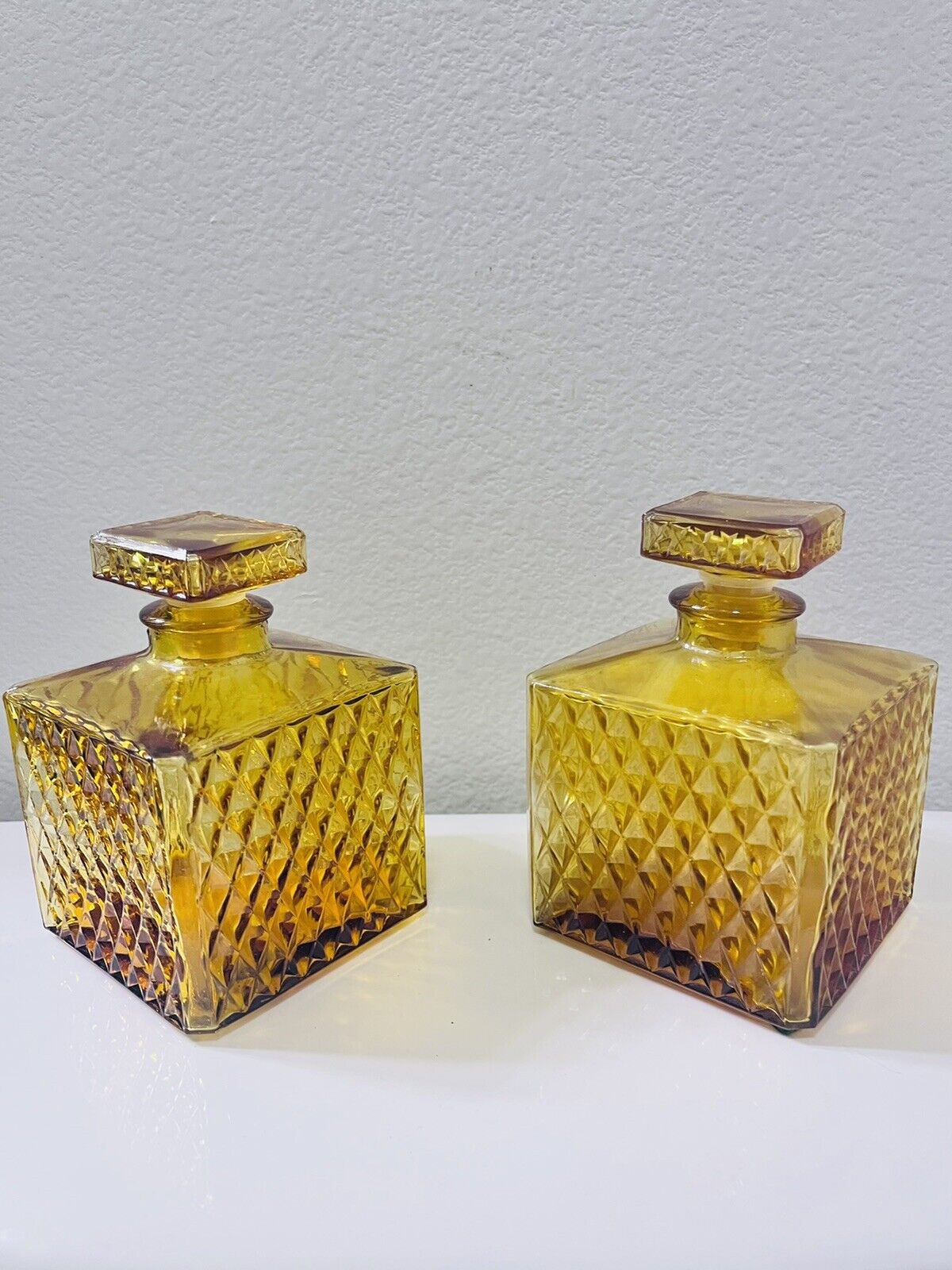 Beautiful Vintage Mid-Century TILSO Japan Amber Glass Liquor Decanter 