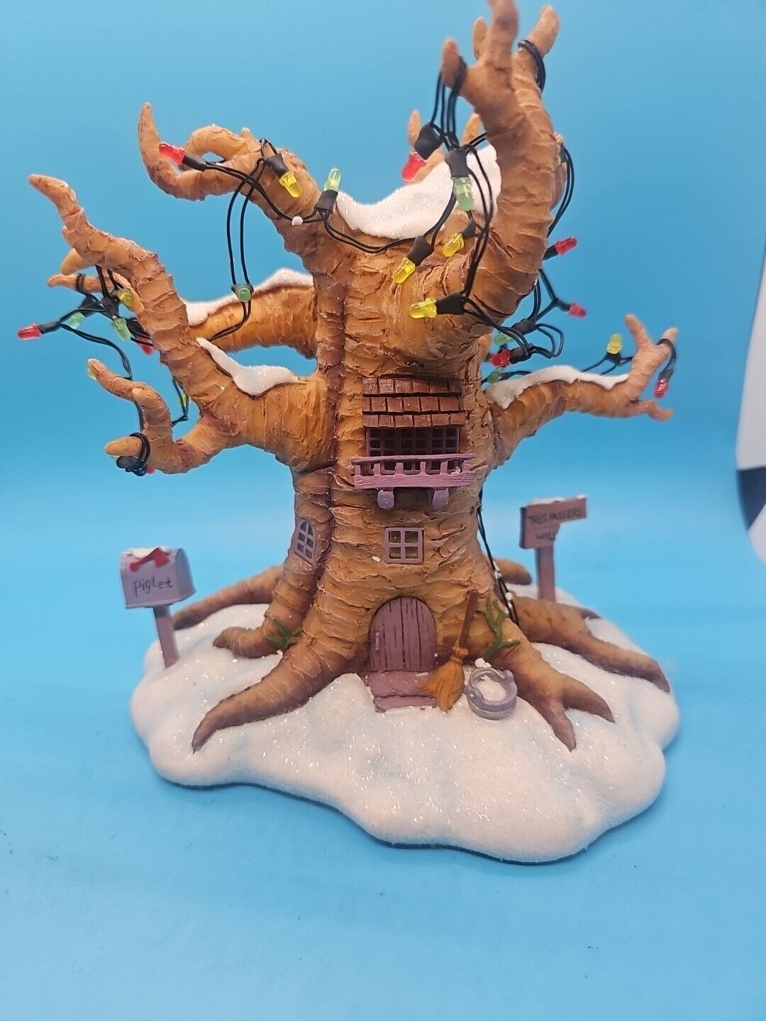 Disney Piglet’s Tree House Winnie The Pooh Christmas House not cable 