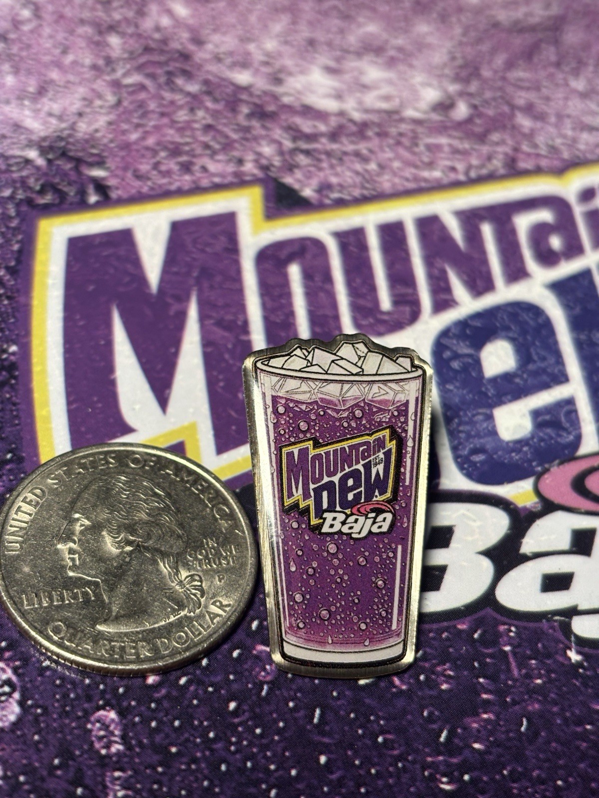 Taco Bell Hat Pin Baja Blast MIDNIGHT Soda Mountain Dew 2025 rare new Live Mas Taco Bell Hat Pin Baja Blast MIDNIGHT Soda Mountain Dew 2025 rare new Live Mas