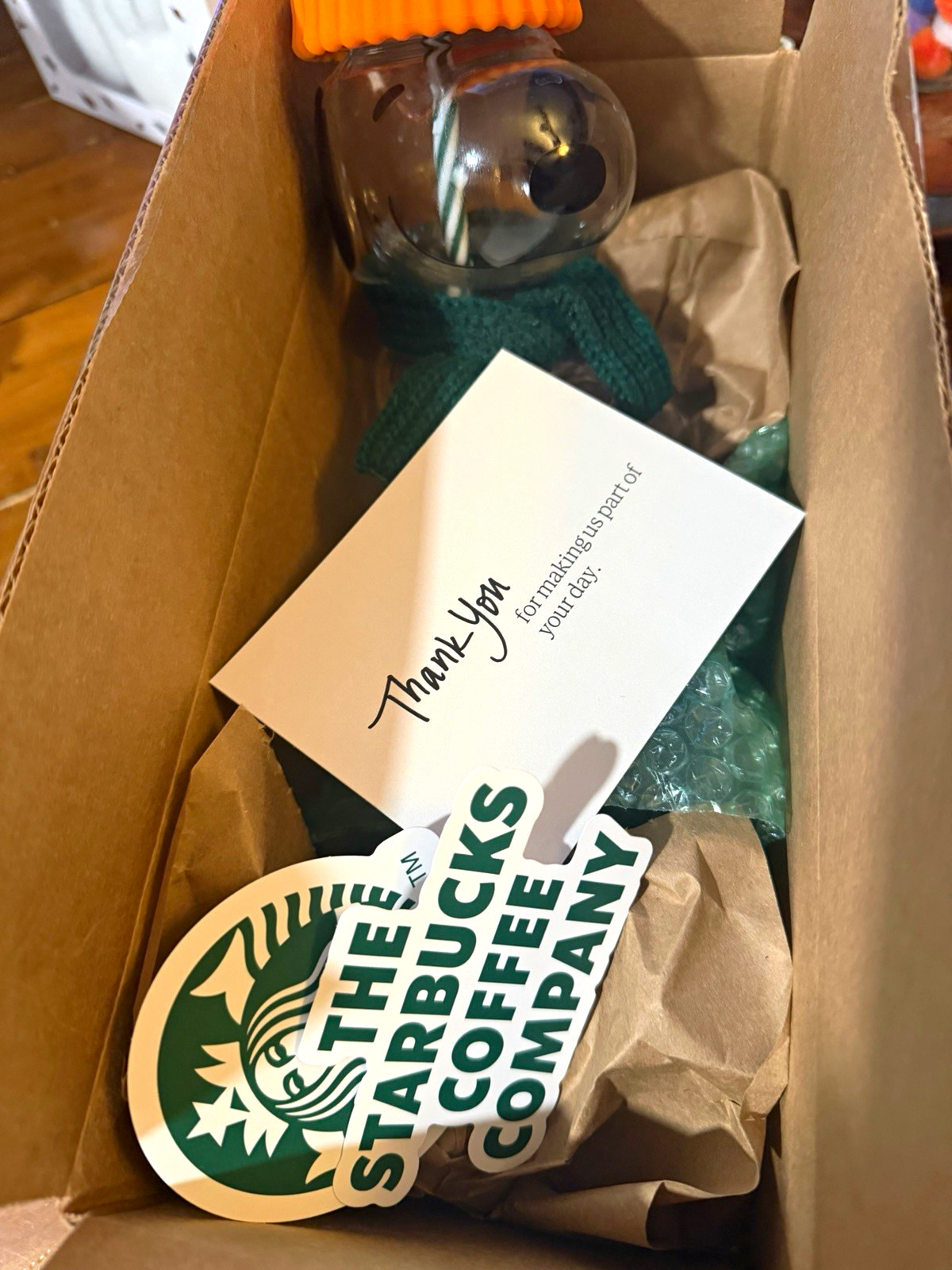 Brand new still sealed in box SNOOPY x STARBUCKS cup