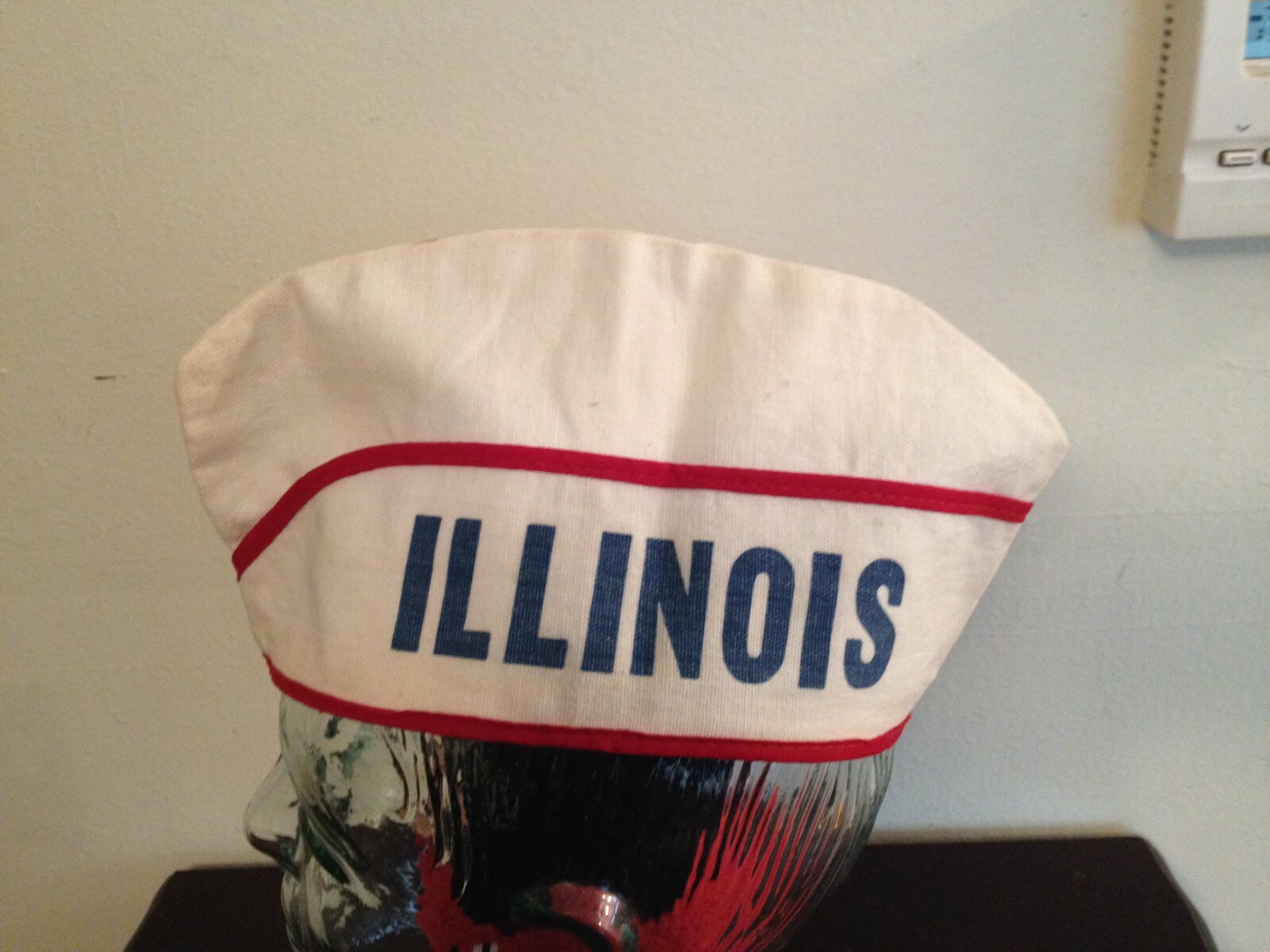 VINTAGE ILLINOIS CLOTH CONVENTION HAT WHITE WITH RED PIPING & BLUE LETTERING