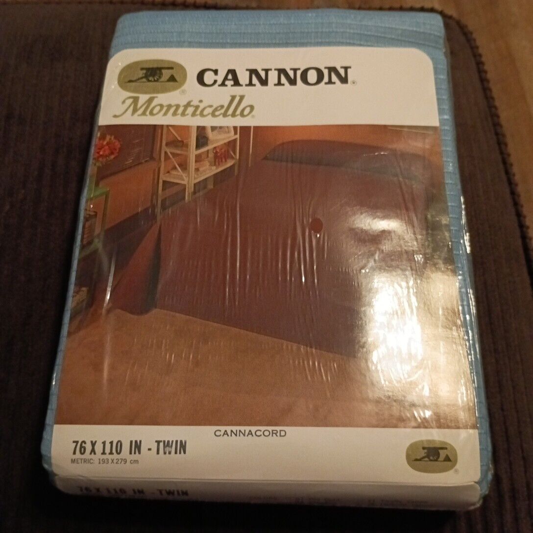 Vintage Cannon Monticello Cannacord Twin No-Iron Bedspread 927-113 Sapphire 1984