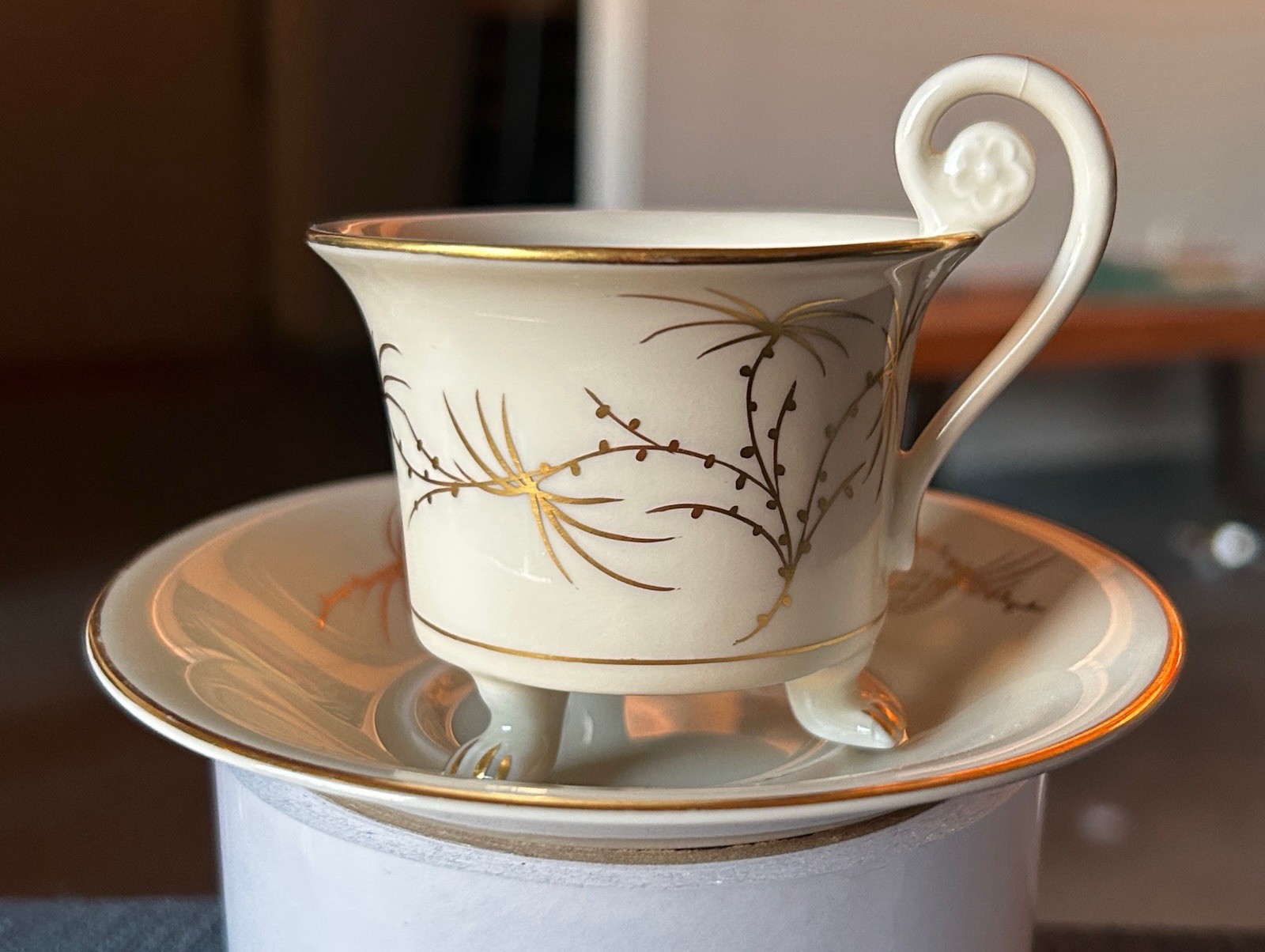 1950s Rosenthal Germany Handmalerei Munchen Golden Palm 3-Footed Espresso Cup