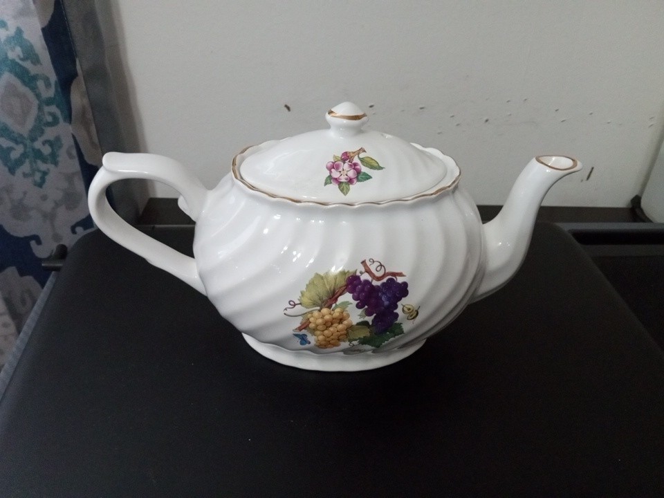 Arthur Wood & Son Staffordshire England Teapot 6459 Fruit Motif Classic Oblong