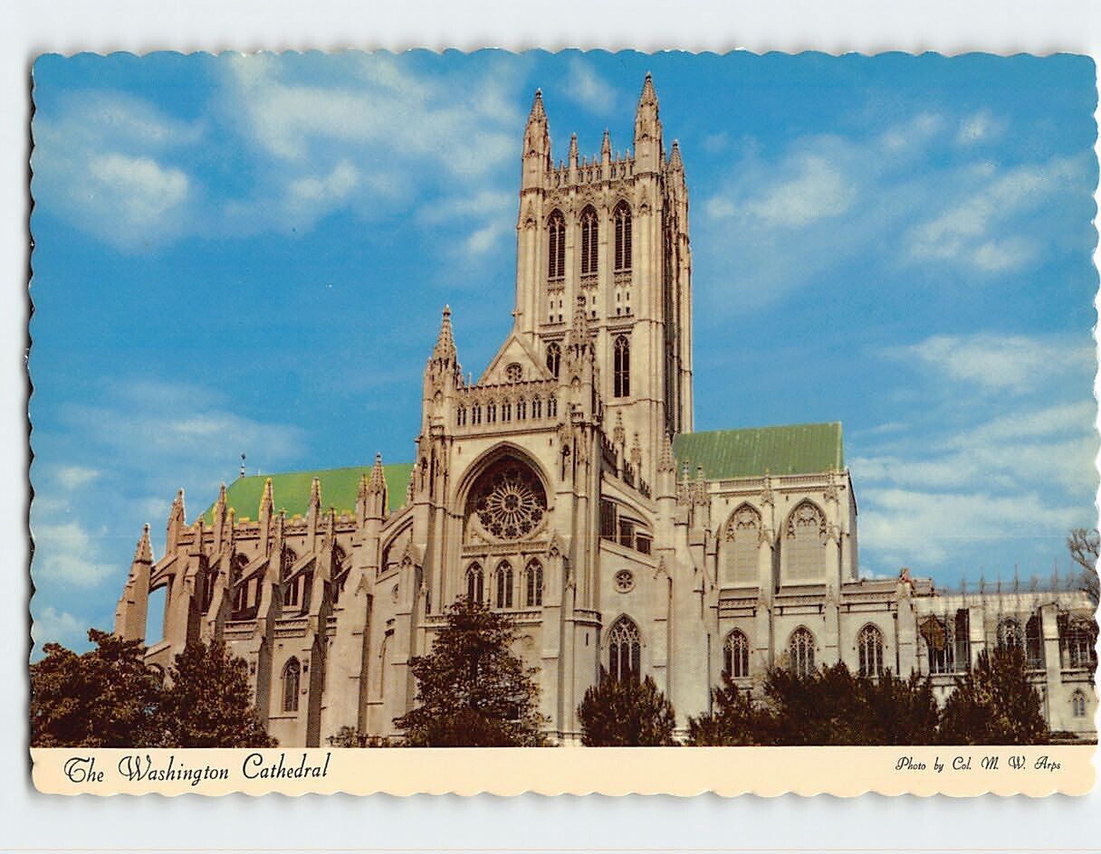 Postcard The Washington Cathedral, Washington, District of Columbia