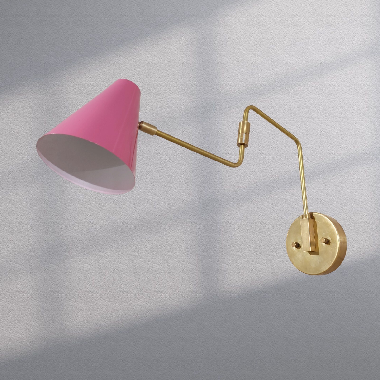 1950\'s Mid Century Handmade Brass Italian Diabolo Wall Sconce Light Fixture