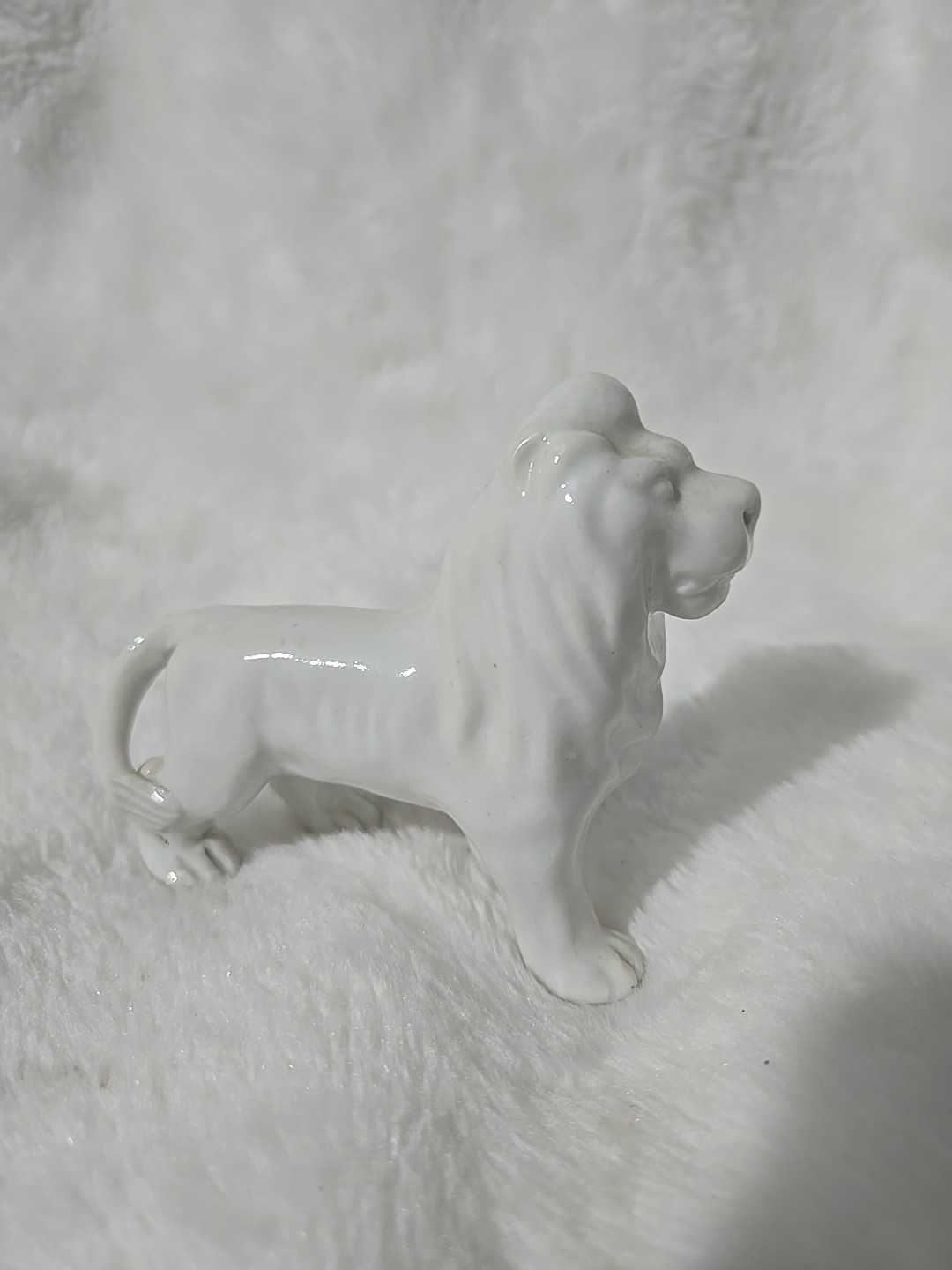 Vintage White Porcelain Lion Figurine 5.25 In Long