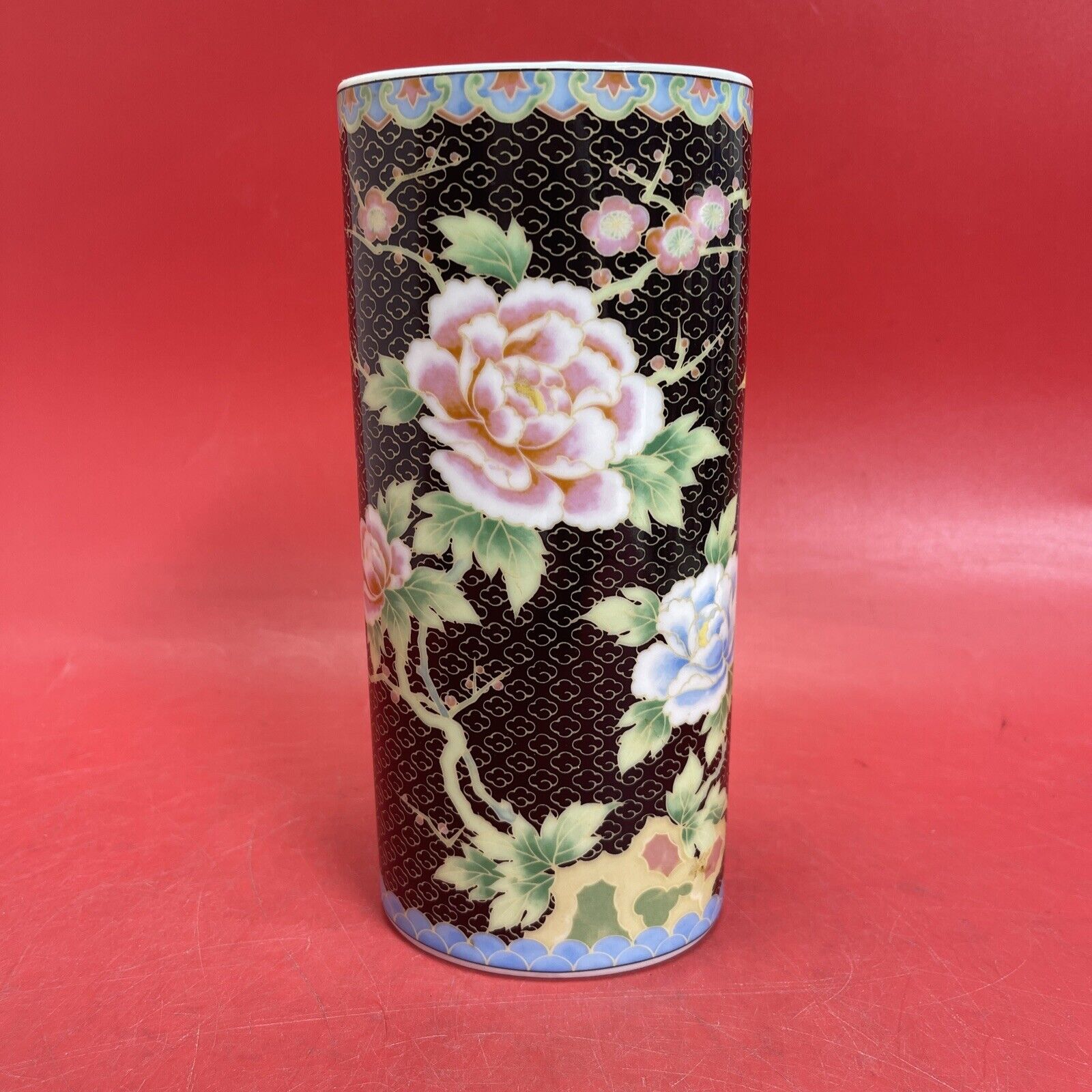 Vintage Chinese porcelain flower vase, stamped on the bottom