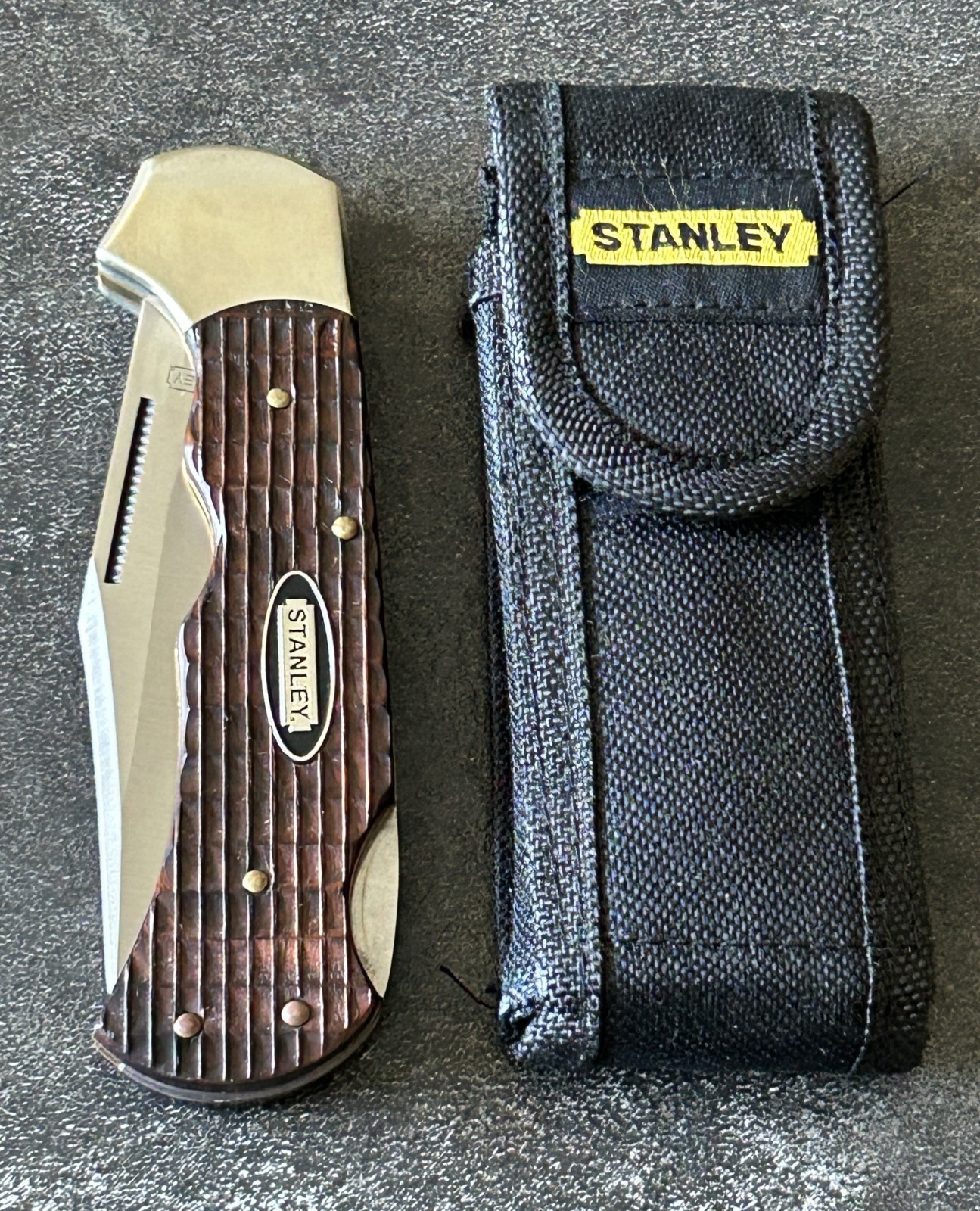 Vintage Stanley SL0001 Folding Lockback Knife Unused 440 SS Jigged Wood & Sheath