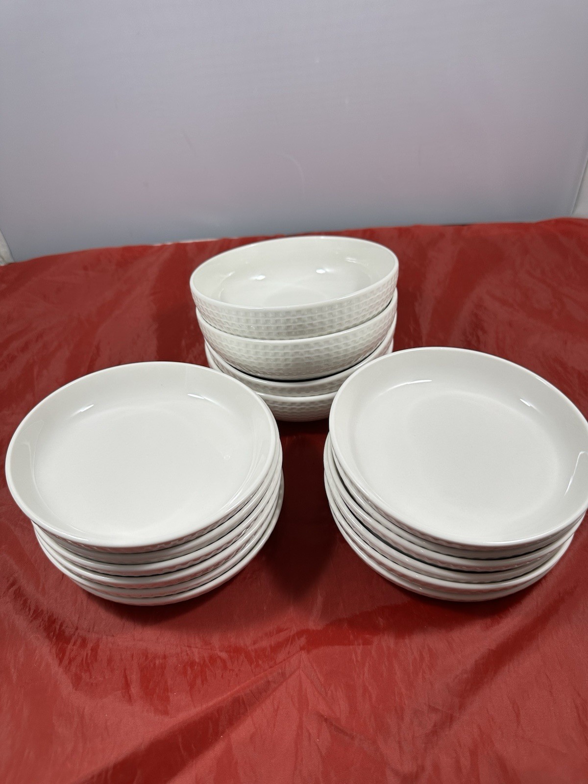 Lot 16 Vintage United Airlines 1st Class - 4 Bowls - 12 Plates BM003R PM005R