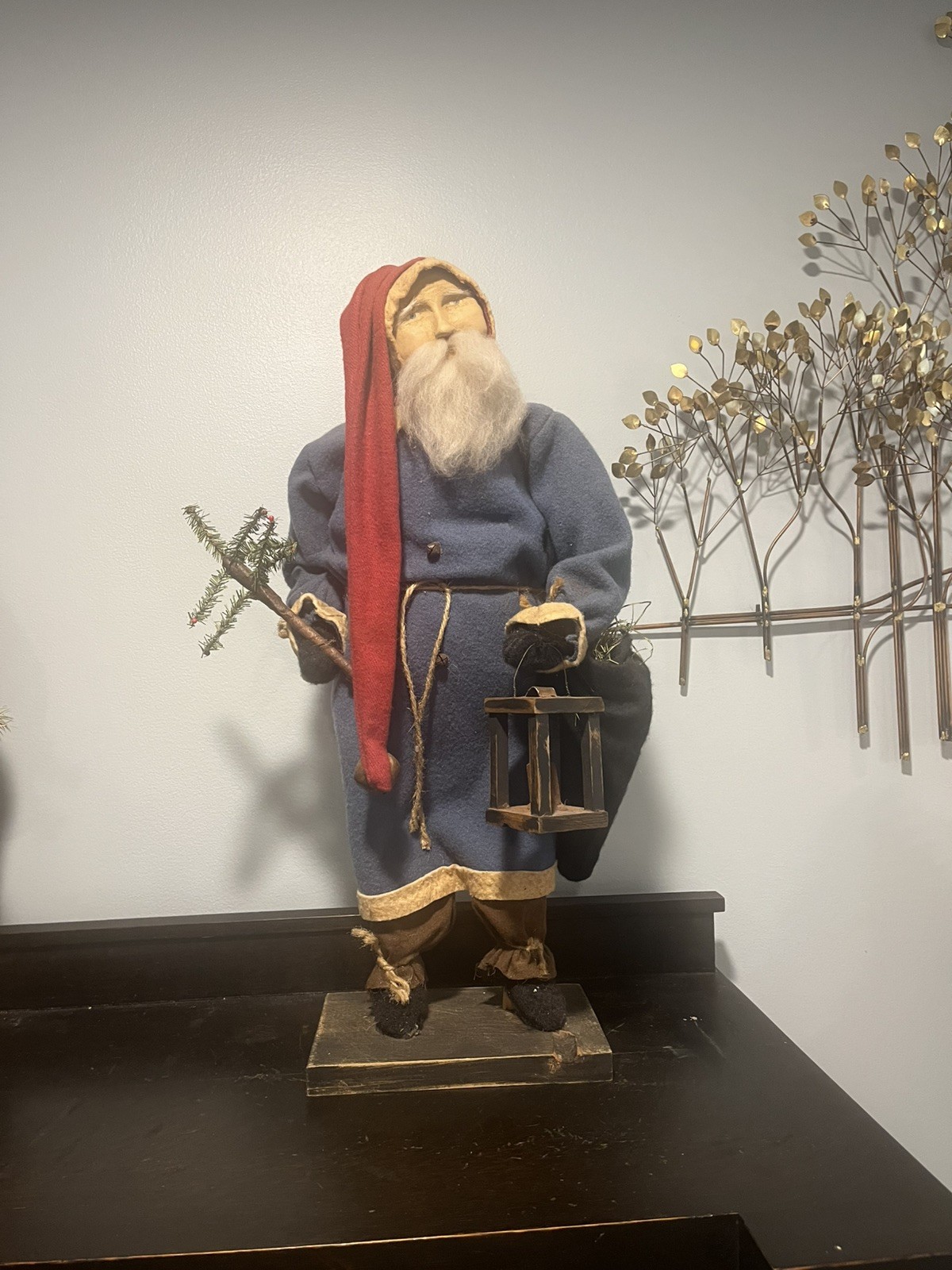 Primitive , Vintage ,  Rustic , Arnetts Country Store 22” Santa Holding Lantern