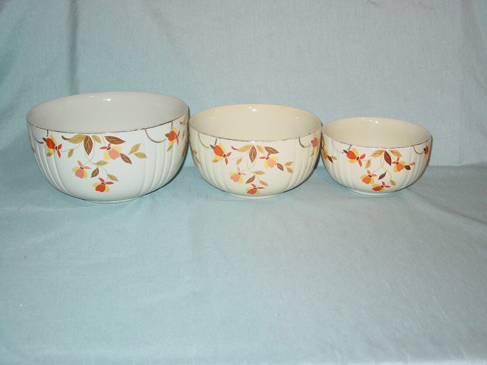 Vintage Hall Superior Jewel Tea Autumn Leaf Set of 3 Mixing Bowls