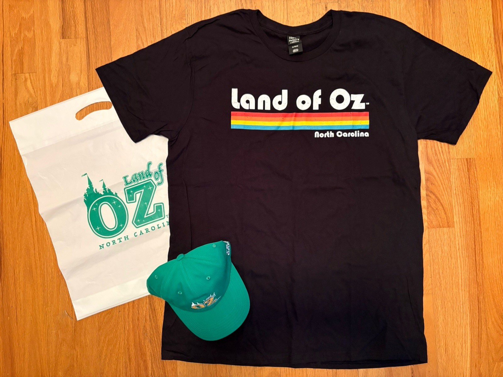 LAND OF OZ Shirt Hat and Bag * Beech Mountain NC LAND OF OZ Shirt Hat and Bag * Beech Mountain NC