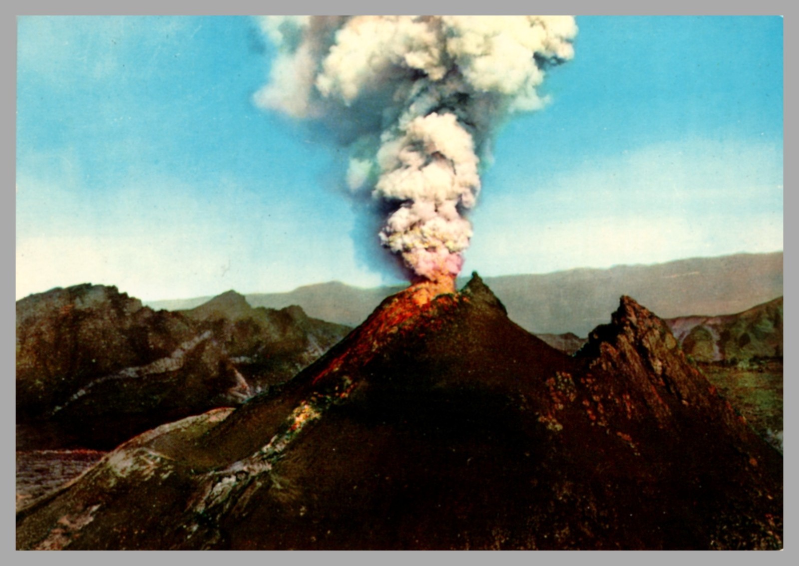 Napoli Il Vesuvio Naples Italy Mount Vesuvius Volcano Eruption 1970 6x4 Postcard Napoli Il Vesuvio Naples Italy Mount Vesuvius Volcano Eruption 1970 6x4 Postcard
