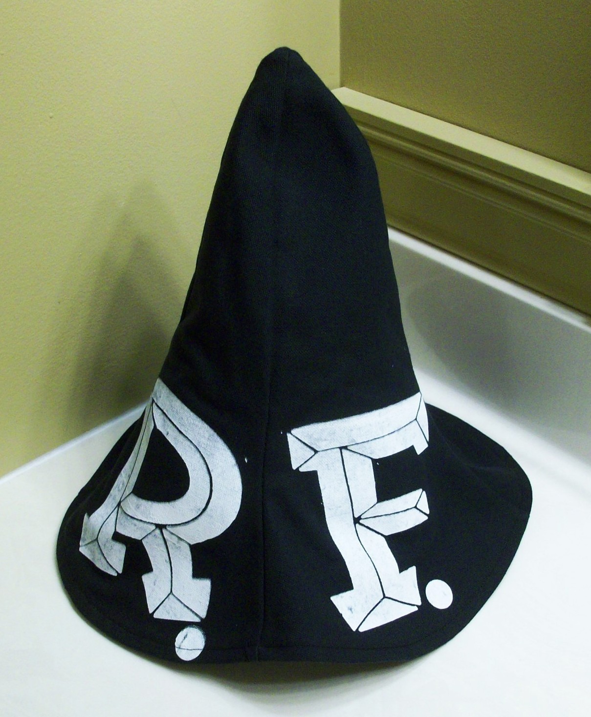 ED BIG DADDY ROTH RAT FINK R.F. REUNION CLOTH HILLBILLY HAT CRASH HELMET LE
