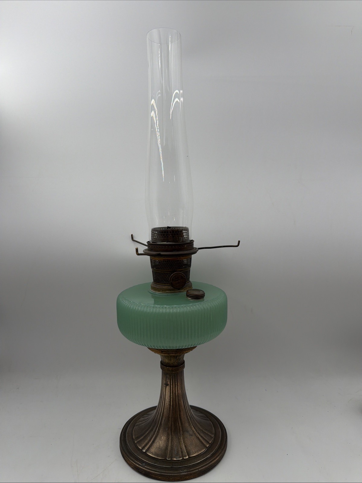Aladdin Queen Jadite Green & Brass Model B97 W/B Burner & Locking Chimney YEC