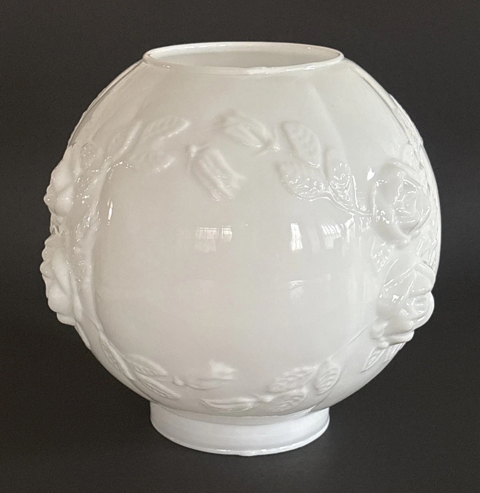 NOS  8-1/2” Embossed Rose Round  Ball Globe Hurricane Glass Lamp Shade 4” Fitter