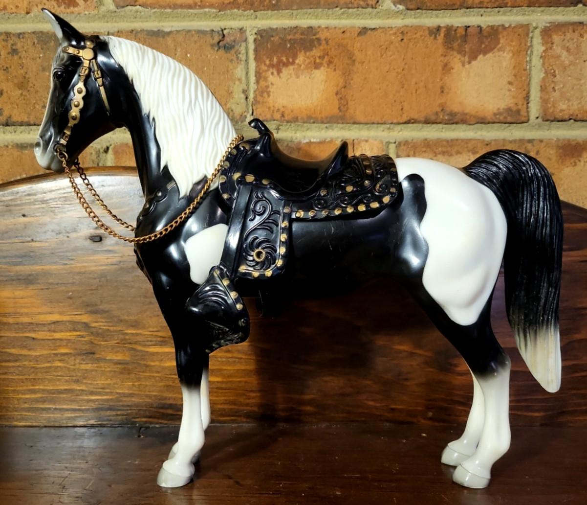 Vtg. Breyer #55 Western Horse Black White Pinto w Snap Saddle Chain Ear Chipped