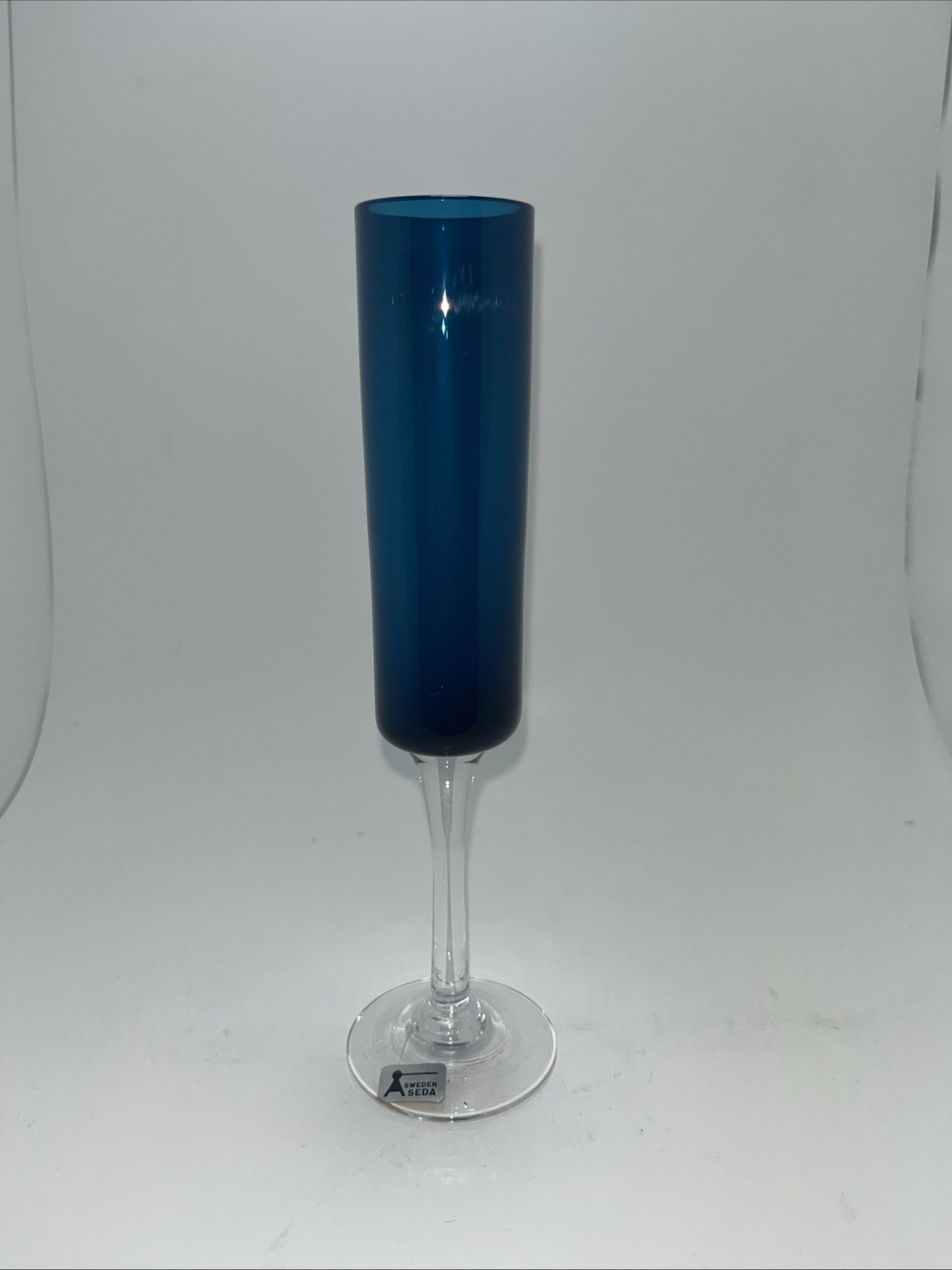 Vintage MCM ~  Seda Glass ~ 8 In Vase ~ Rare ~ Made In Sweden ~ Scandinavian Art