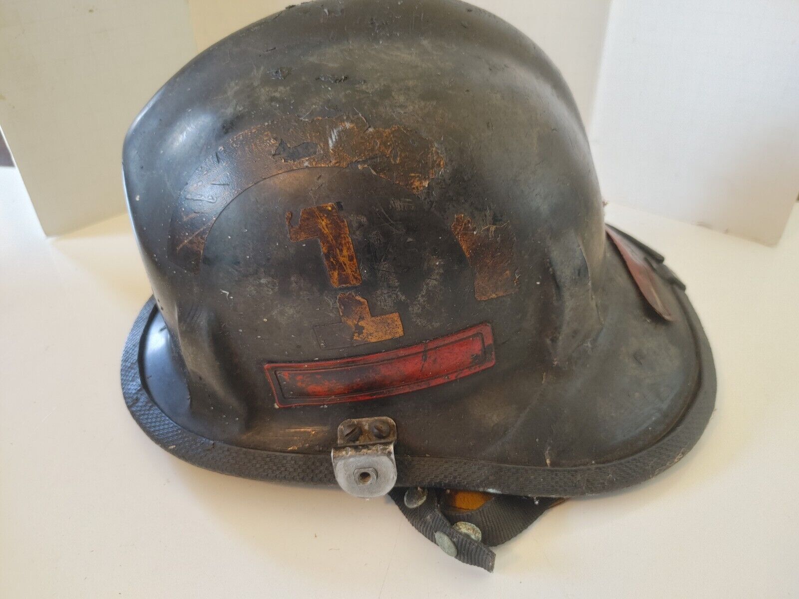 Vintage Cairns & Bros Plastic Fire Fighter Fireman Helmet