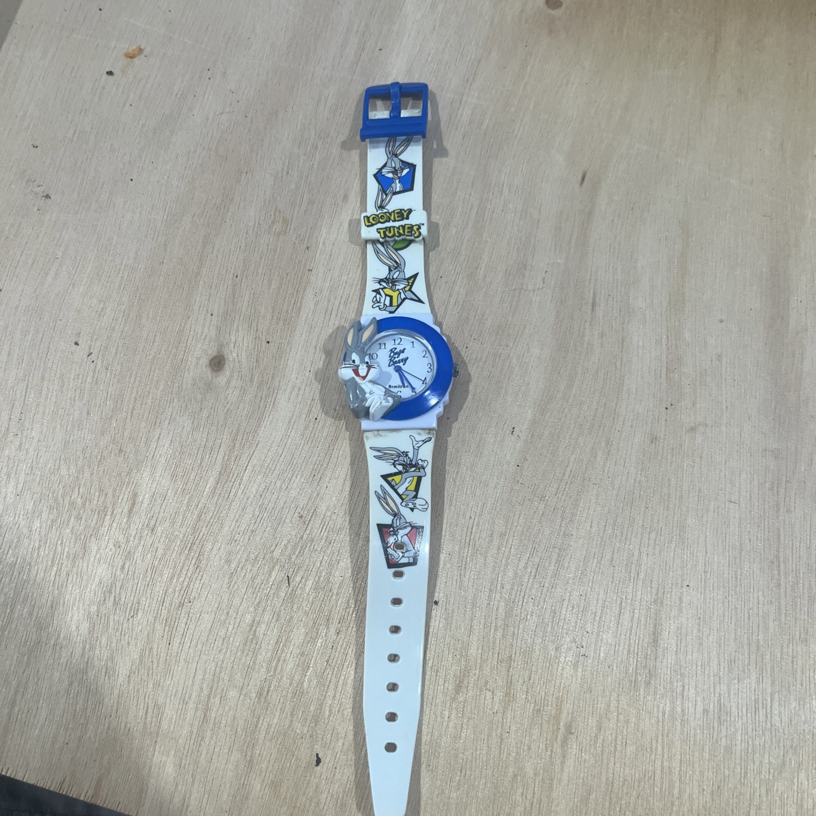 1998 WB Bugs Bunny Looney Tunes Armitron Watch White Band