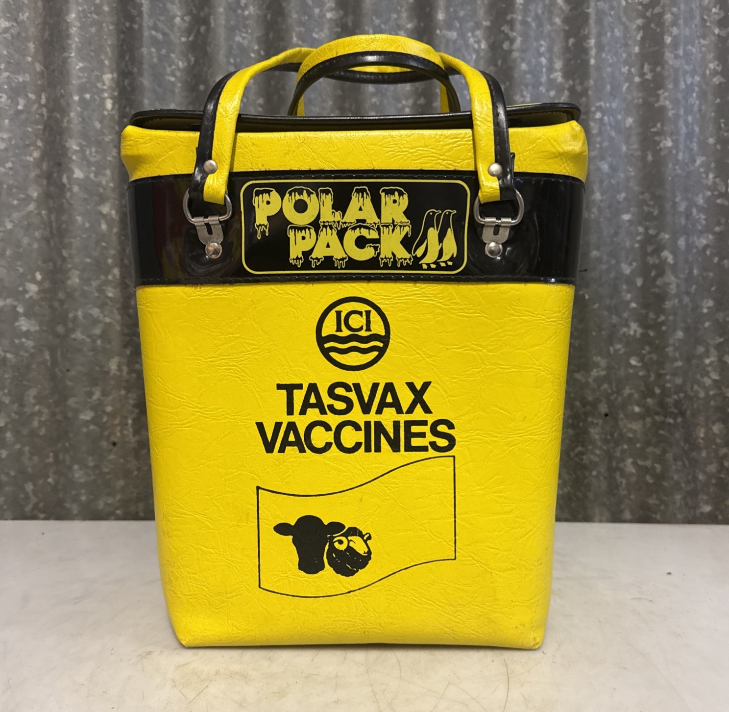 Tasvax ICI Genuine Vintage Drink Cooler Portable Carry Bag Agricultural Farming Tasvax ICI Genuine Vintage Drink Cooler Portable Carry Bag Agricultural Farming