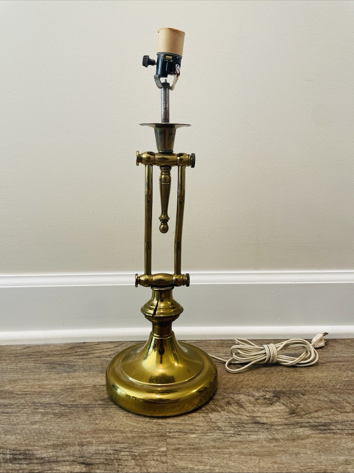 Stiffle Mid Century Brass Adjustable Lamp - WORKS - No Bulb