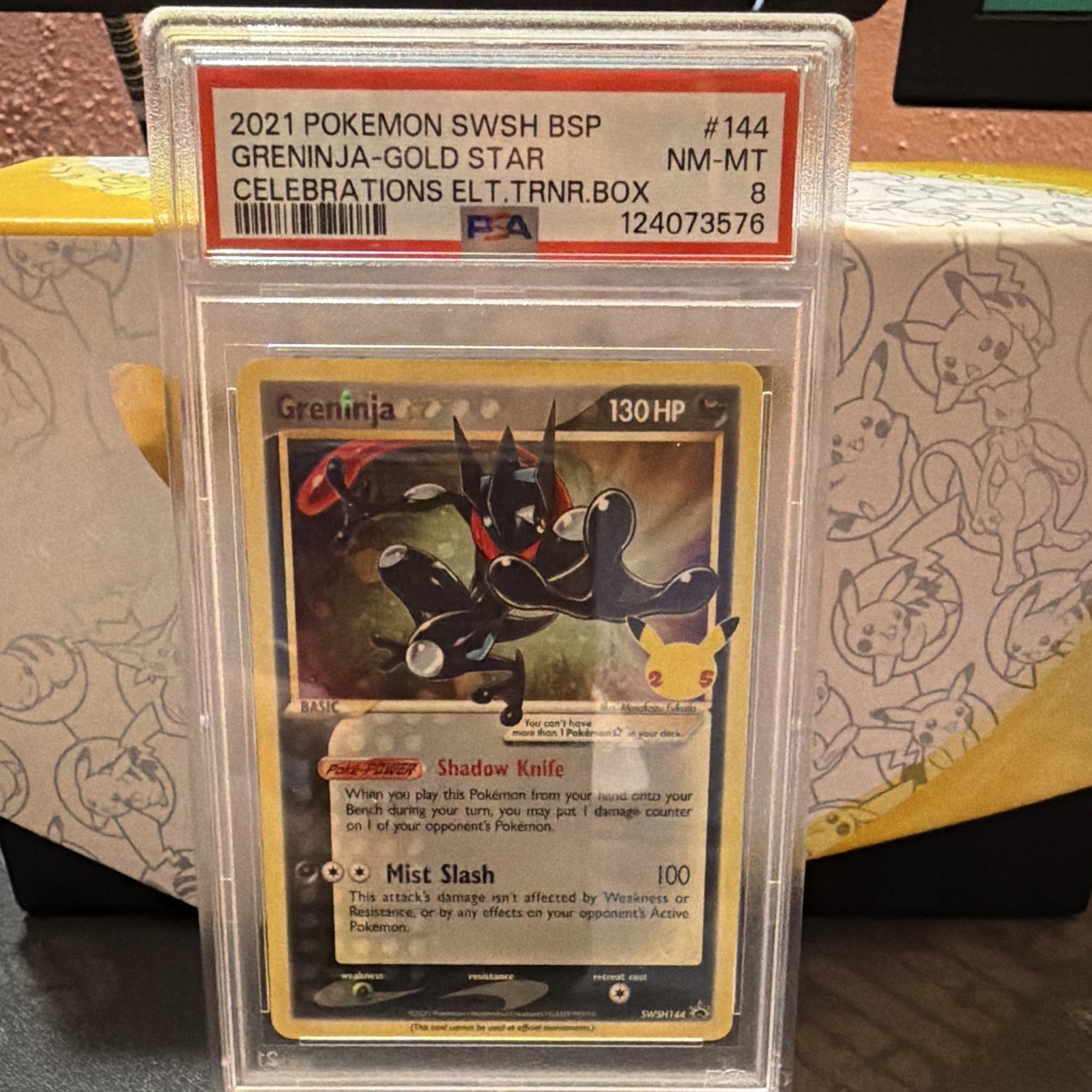 Pokémon Greninja-Gold Star 2021 SWSH Promo PSA 8 #144 English Card