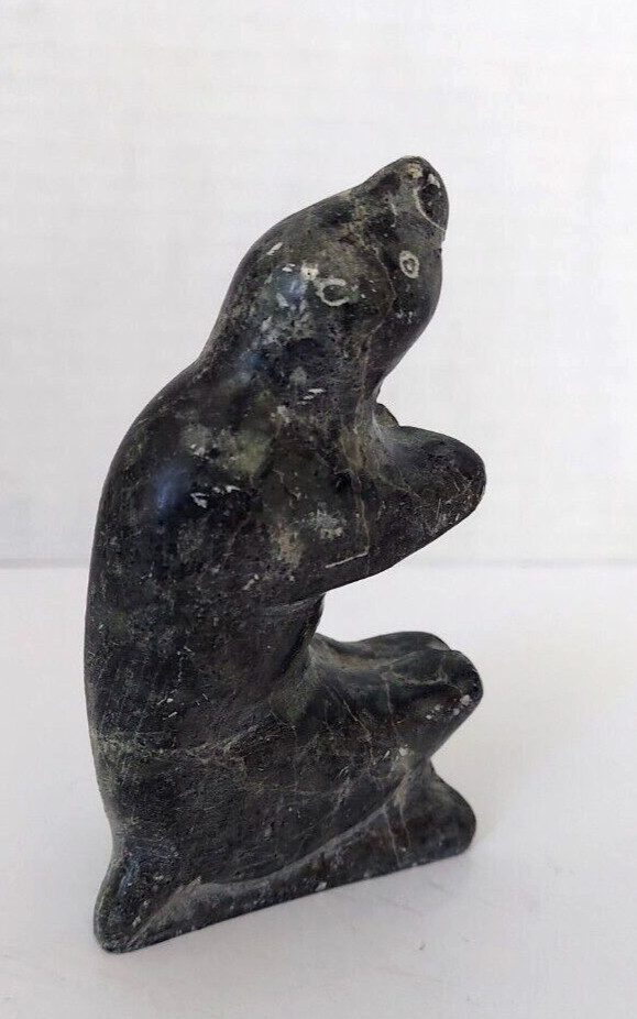 Vintage Intuit Eskimo carved Soapstone Bear Signed Josie Papialuk Papialook 1975