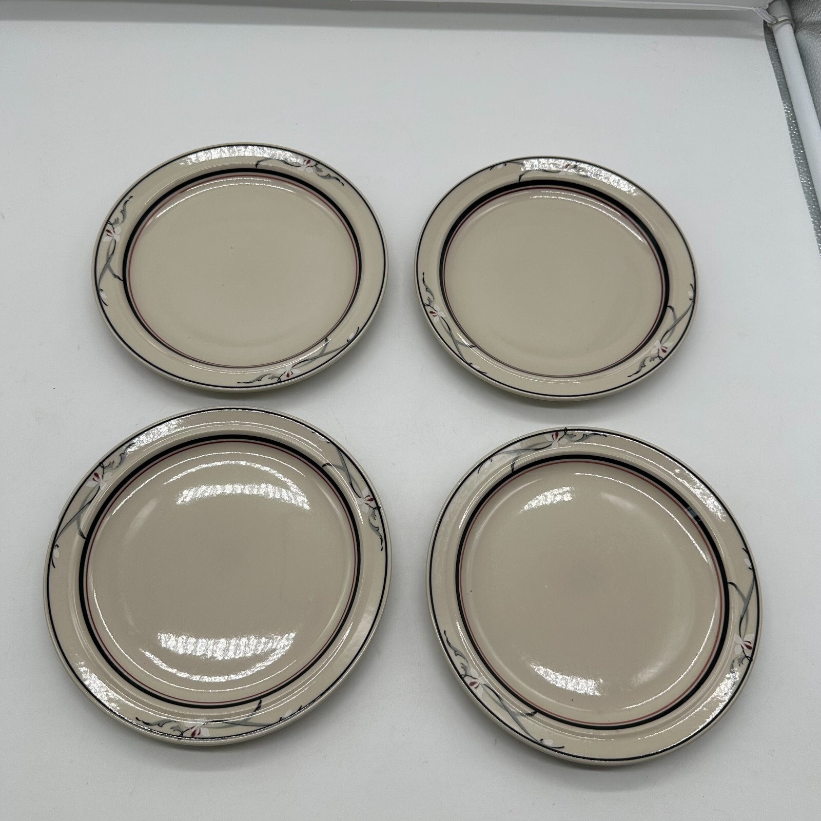 Set of 4 Epoch New Old Stock Medici Salad Plate 171 Korea Plates