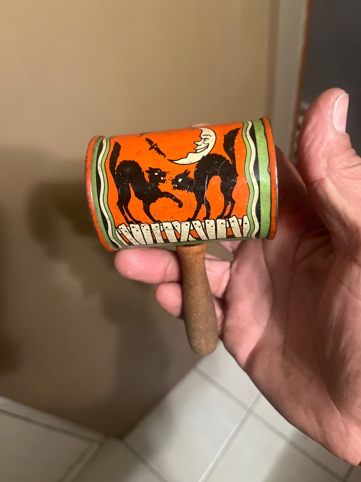 aNTIQUE 1940s Halloween tin noisemaker